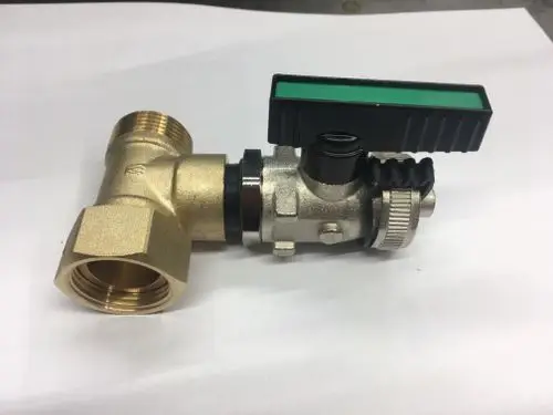 Füll-Entleerungsset von Danfoss, bestehend aus einem Winkelventil mit einem schwarzen Handgriff und einer Anschlussmutter für die Verbindung.